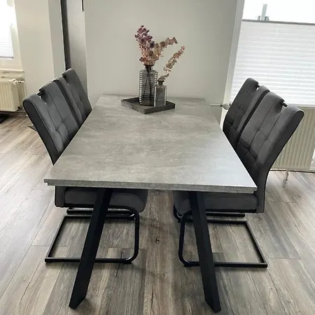 Arnsberg-mueschede / Eigener Eingang Mit Terrasse Und Fernblick *