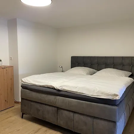 Appartement Arnsberg-mueschede / Eigener Eingang Mit Terrasse Und Fernblick